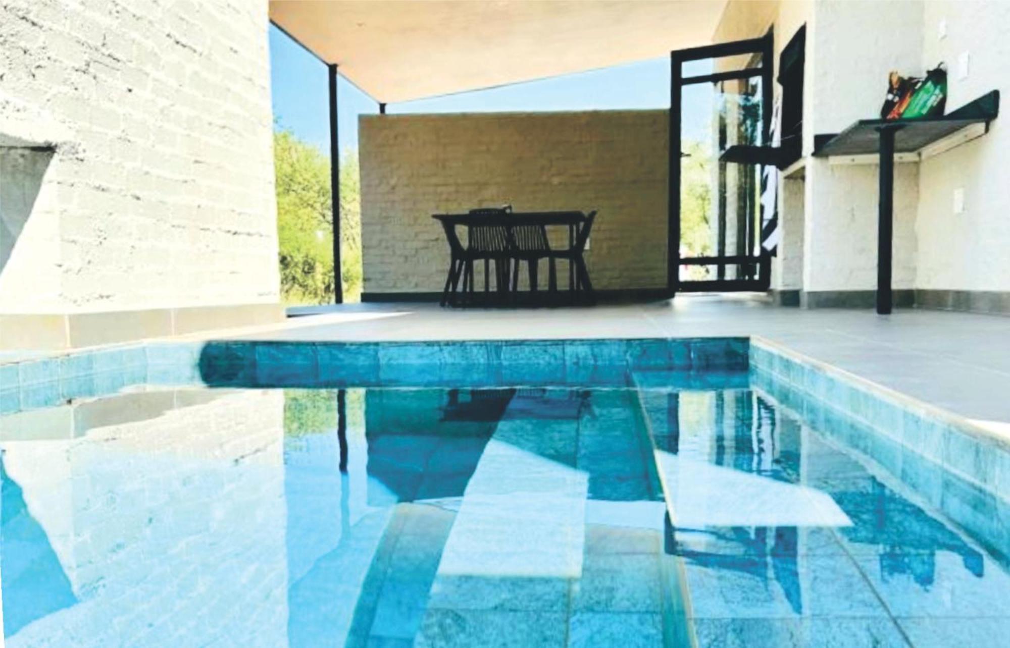 Waterside Cottages & Villas - Self Catering 가보로네 외부 사진